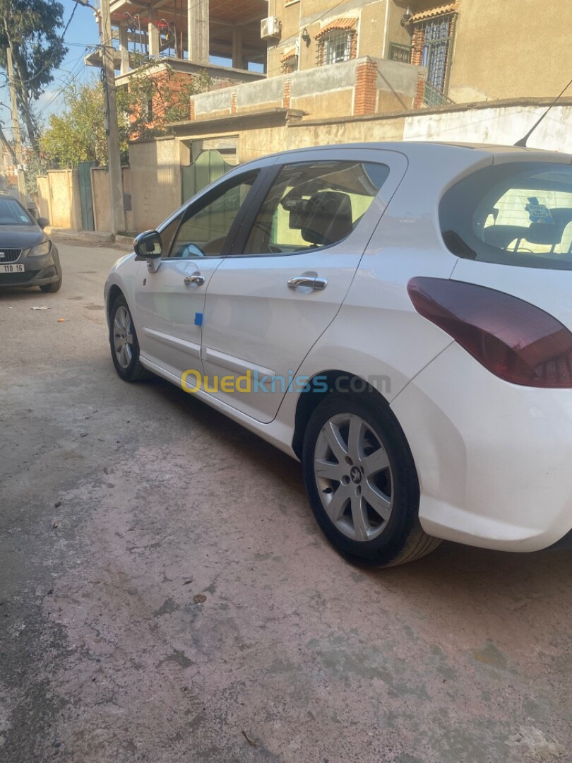 Peugeot 308 2011 Aluur