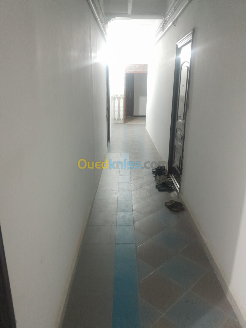 Location Appartement F1 Alger Ain naadja