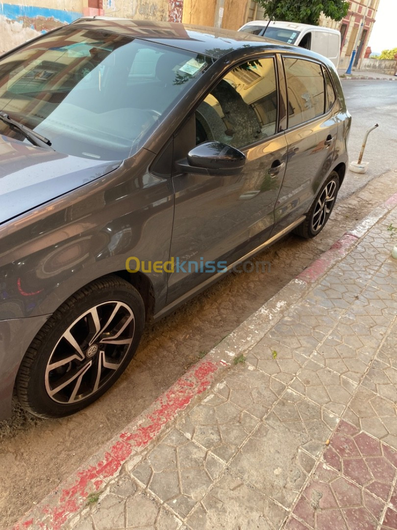 Volkswagen Polo 2012 Black et Silver