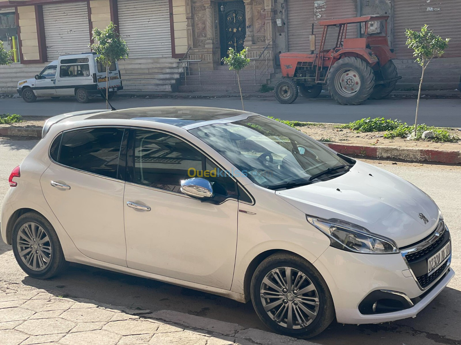 Peugeot 208 2016 Allure Facelift