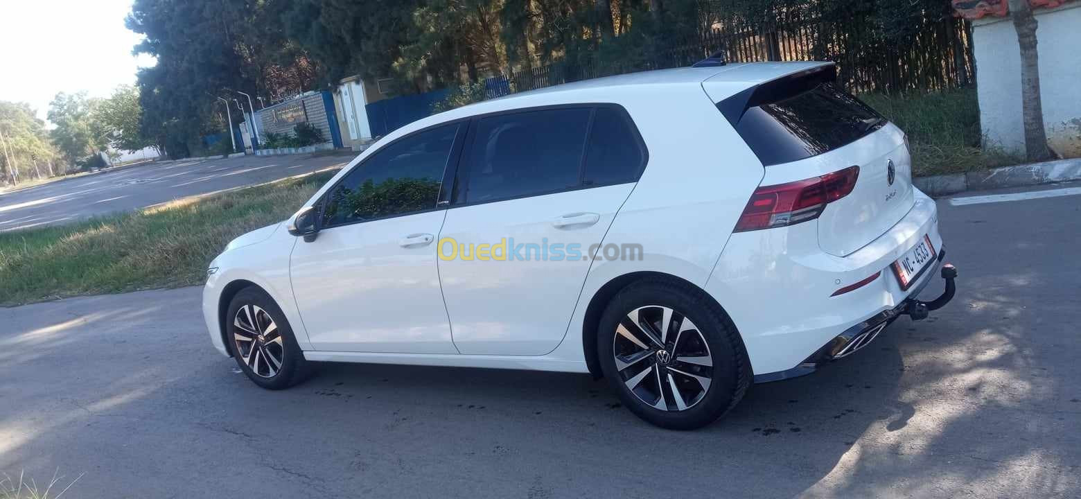 Volkswagen Golf 8 2021 150 chv