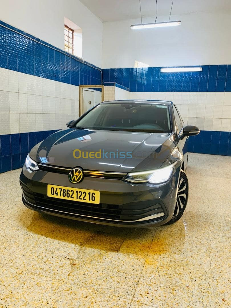 Volkswagen Golf 8 2022 ACTIVE