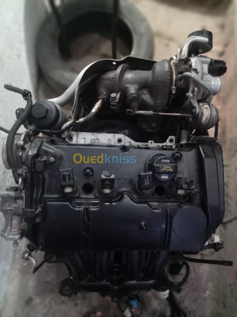 Moteur bmw serie 1 2013 1.6 116i 