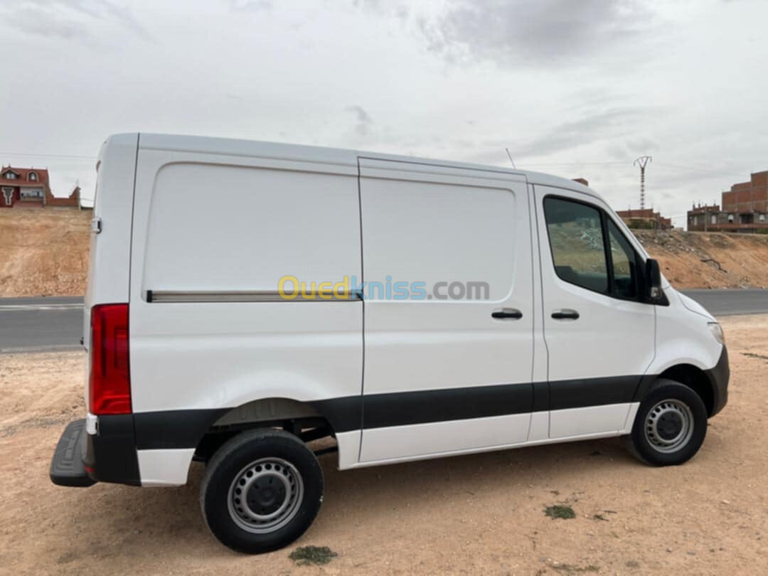 Mercedes Benz Sprinter 211 2021