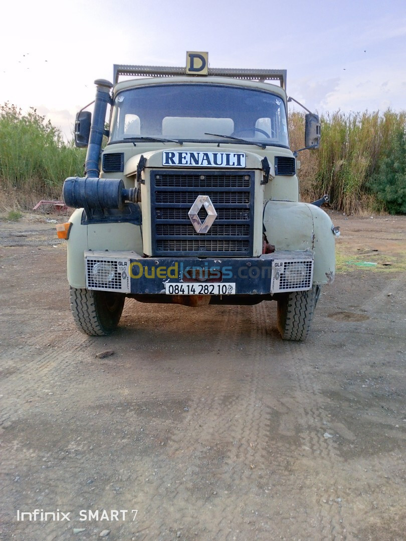 Renault camion citerne 1982