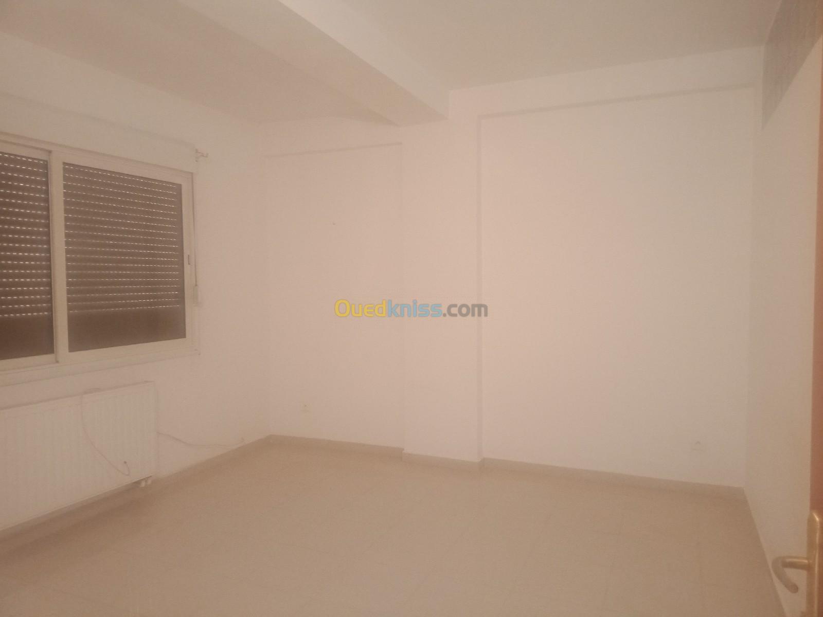 Location Appartement F3 Alger El achour