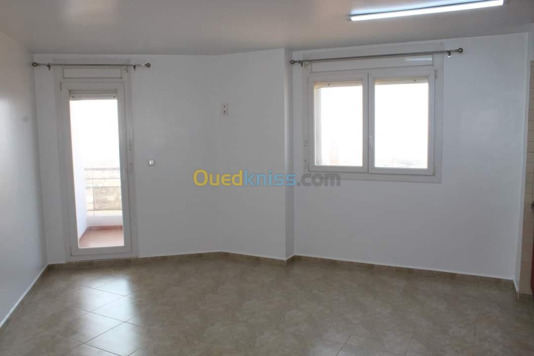 Location Appartement F4 Oran Oran