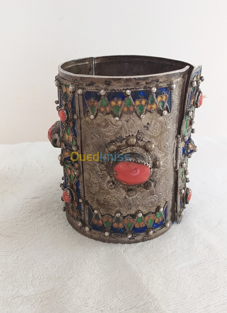 Magnifique ancien khelkhel kabyle en argent et vrai corail rouge 