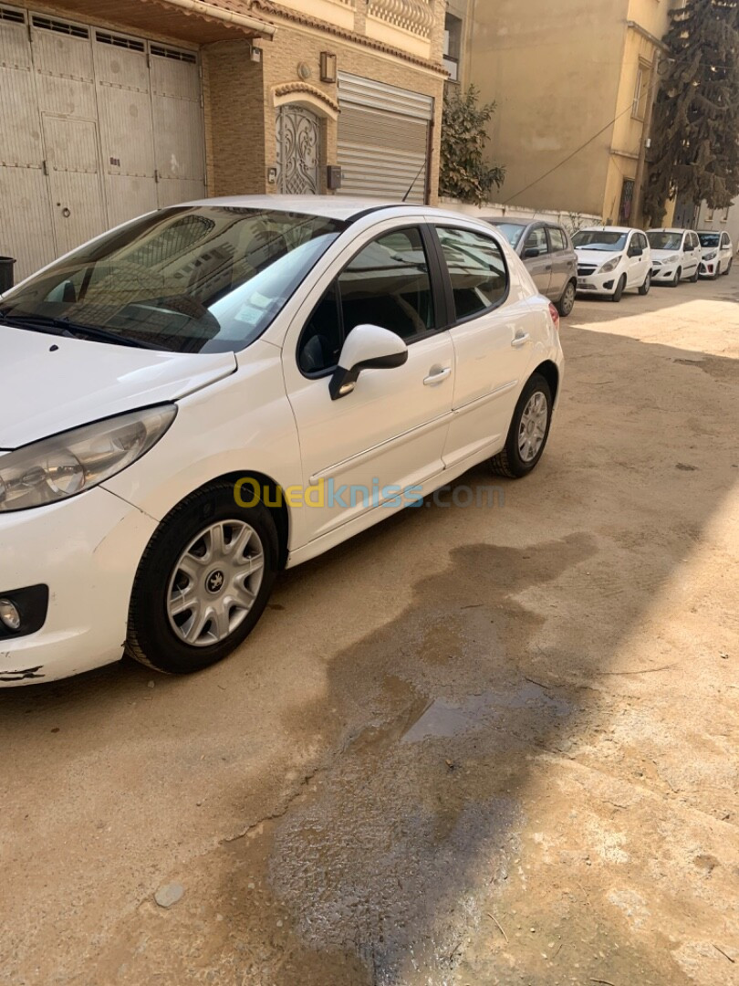 Peugeot 207 plus 2013 207 plus