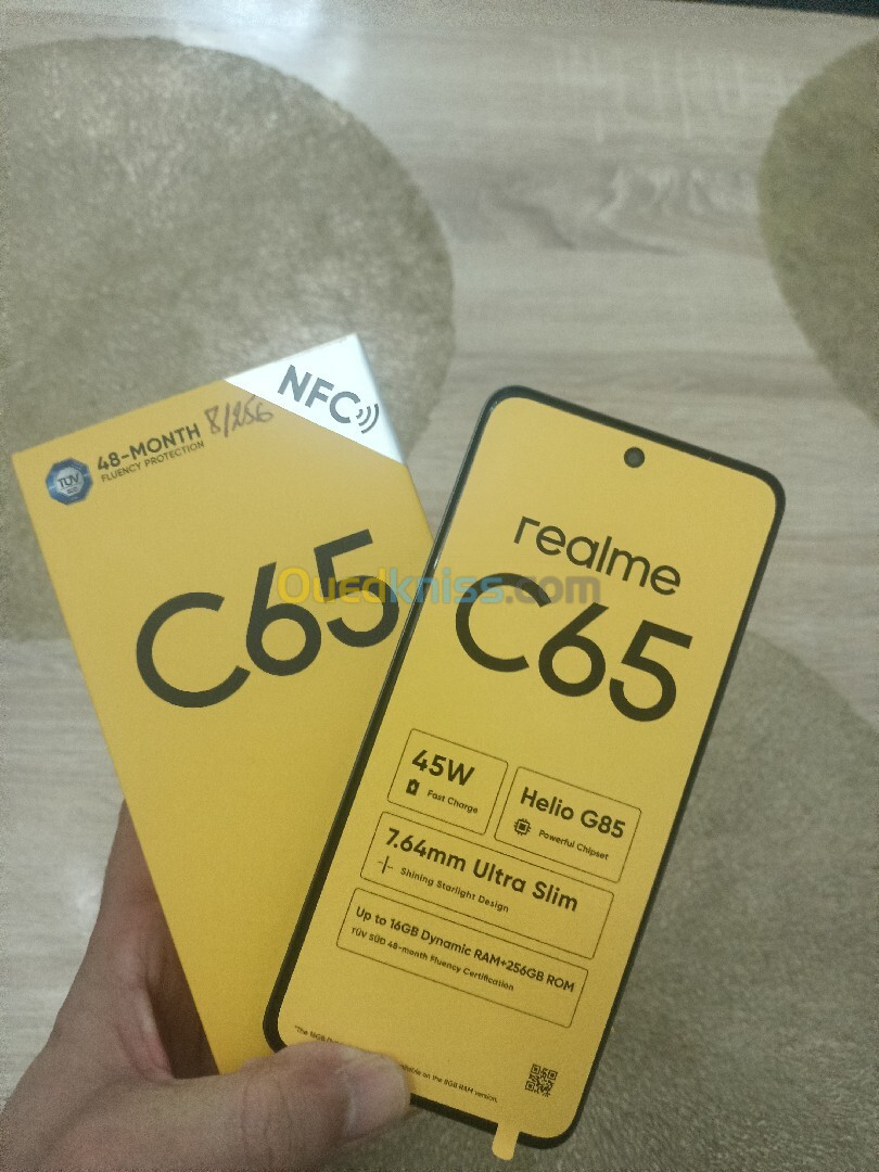 realme C65