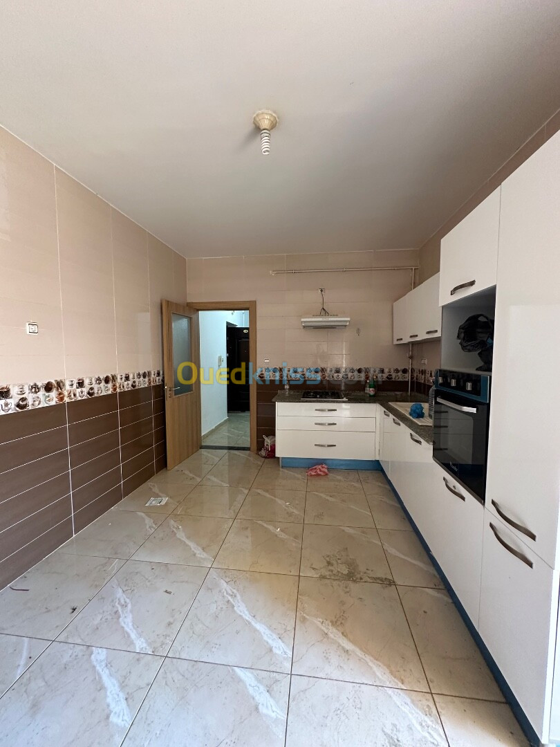 Vente Appartement F5 Oran Oran