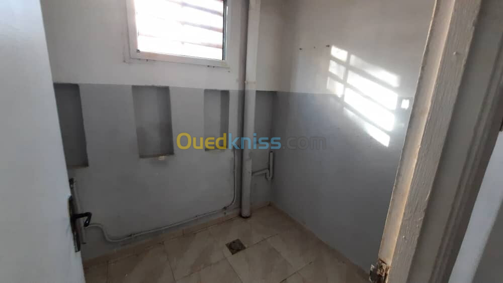 Location Appartement F3 Alger Ain naadja