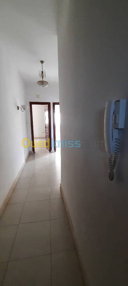 Location Niveau De Villa F4 Alger Khraissia