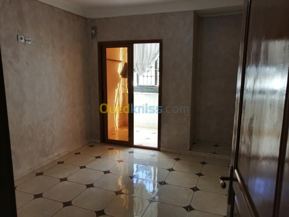 Location Appartement F3 Alger Ain naadja