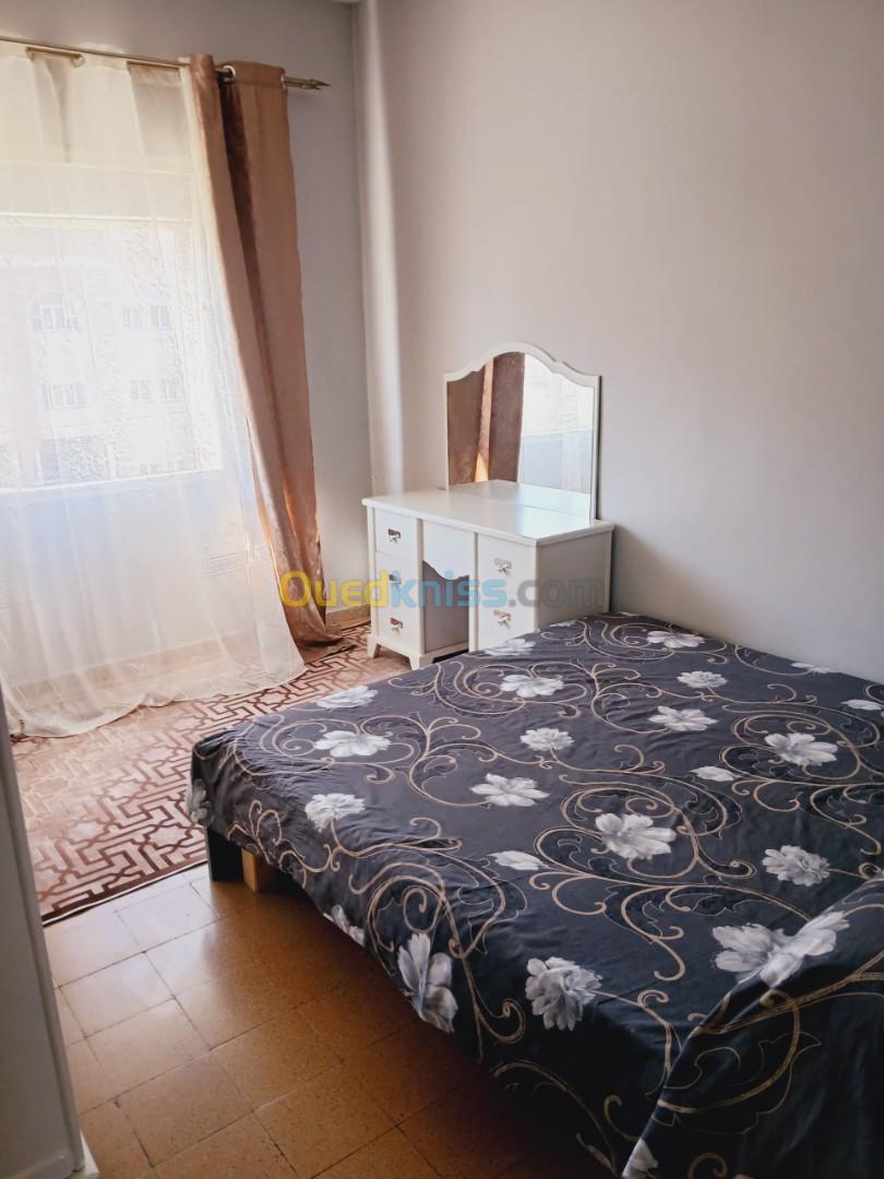 Location vacances Appartement F2 Alger Mohammadia