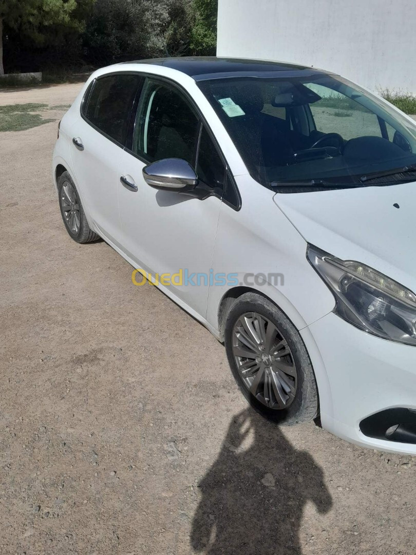 Peugeot 208 2016 Allure