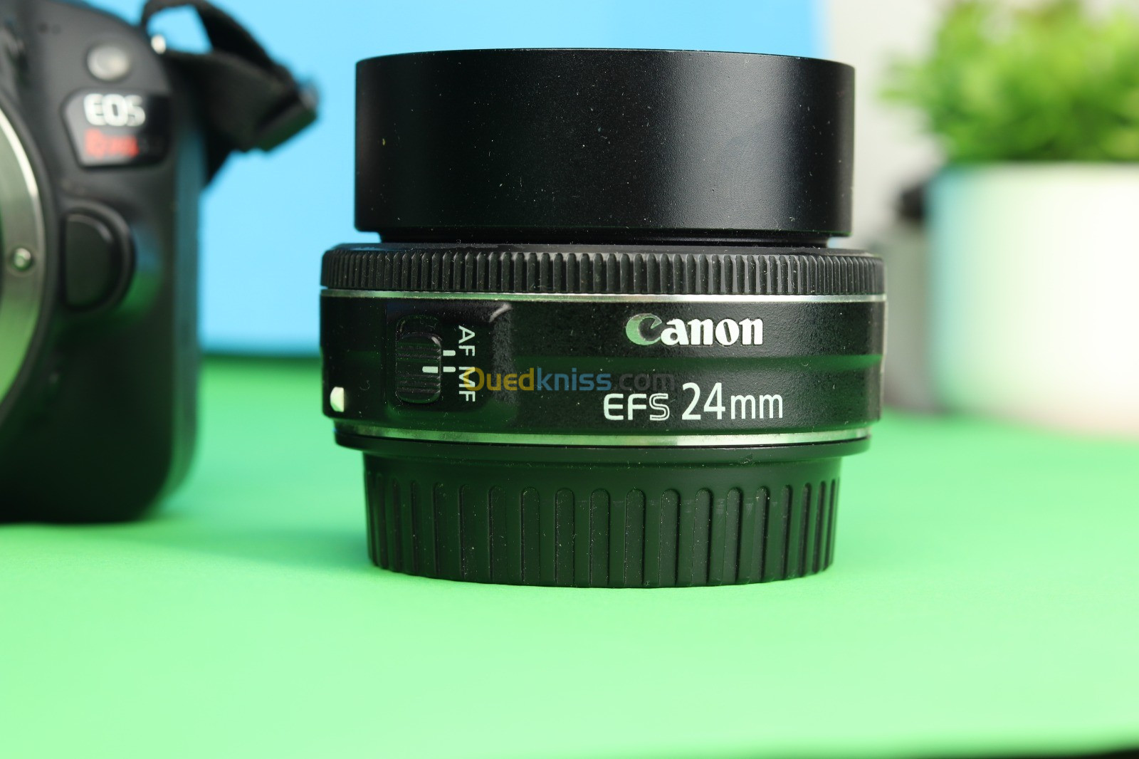 Objectif Canon EF-S 24 Mm F/2.8 STM