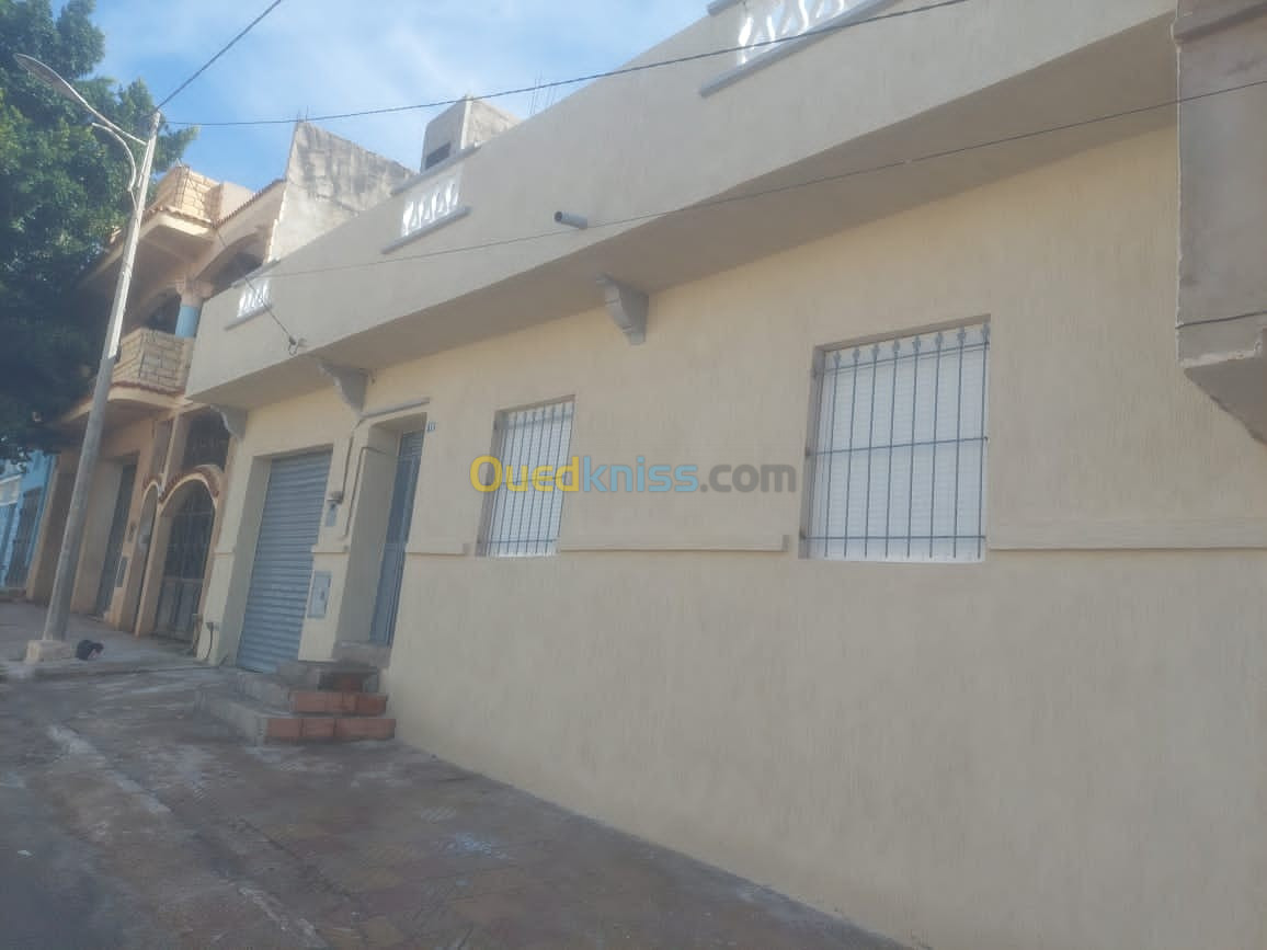 Vente Niveau De Villa F4 Aïn Témouchent Sidi safi