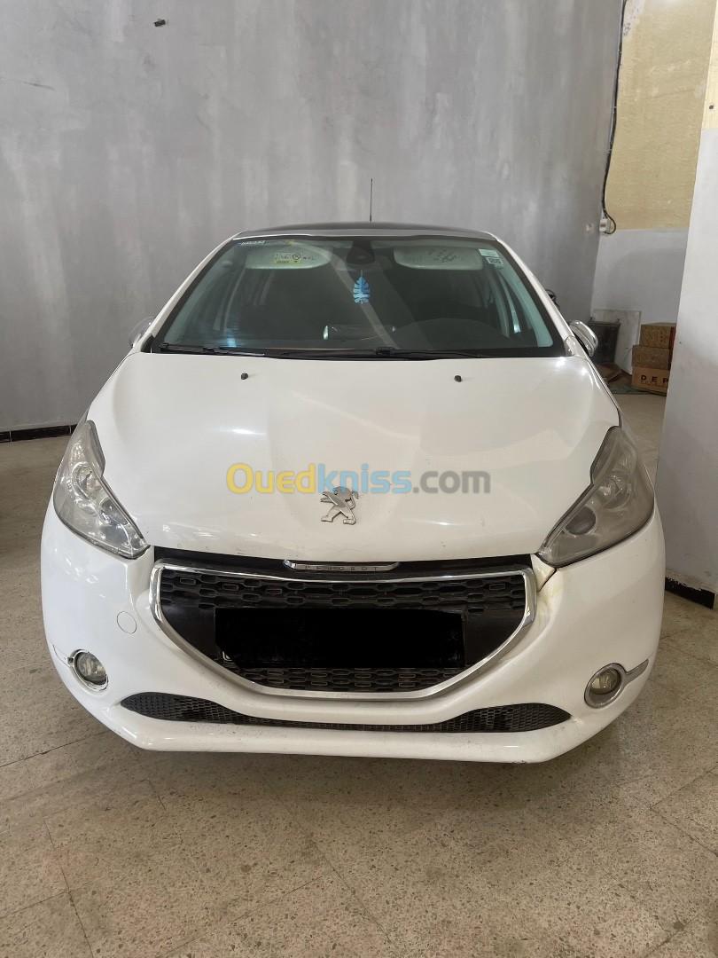 Peugeot 208 2013 Allure