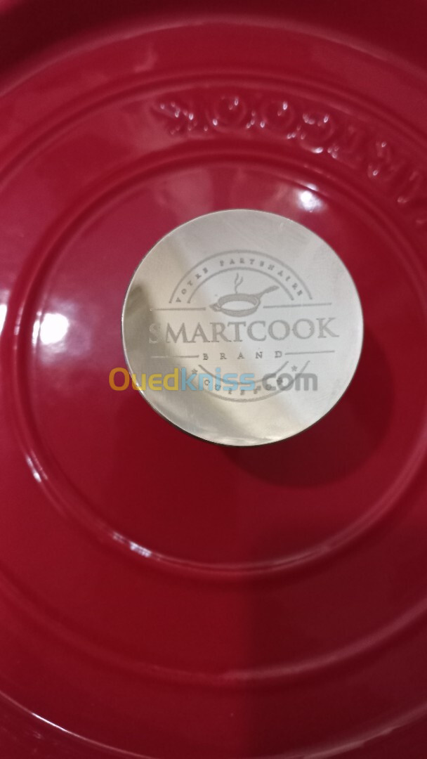 COCOTTE RONDE EN FONTE SMARTCOOK 28CM 6.8 litres  Promotion  - Disponible en rouge