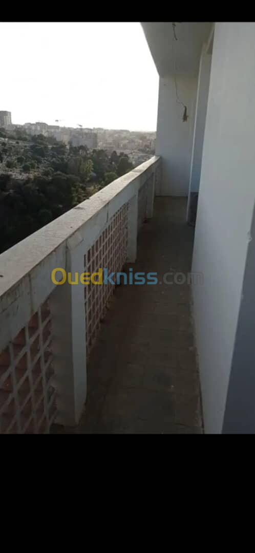 Location Appartement F4 Alger Hydra