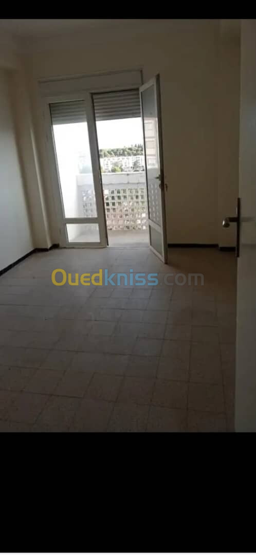 Location Appartement F4 Alger Hydra