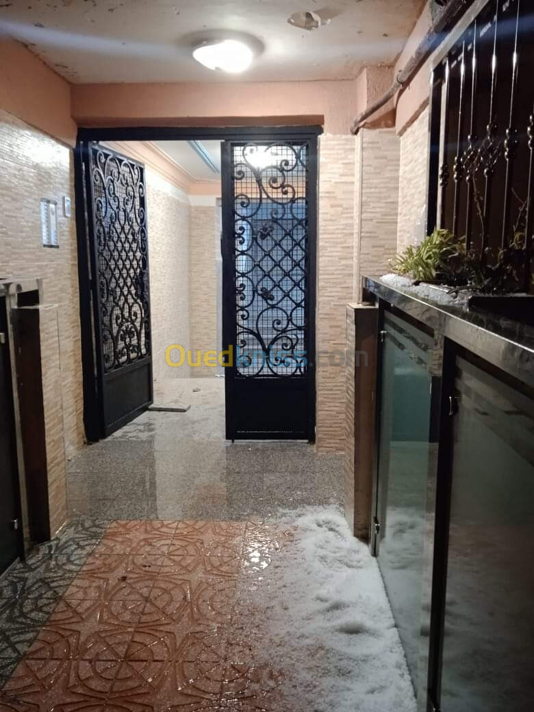 Vente Appartement F3 Alger Bouzareah