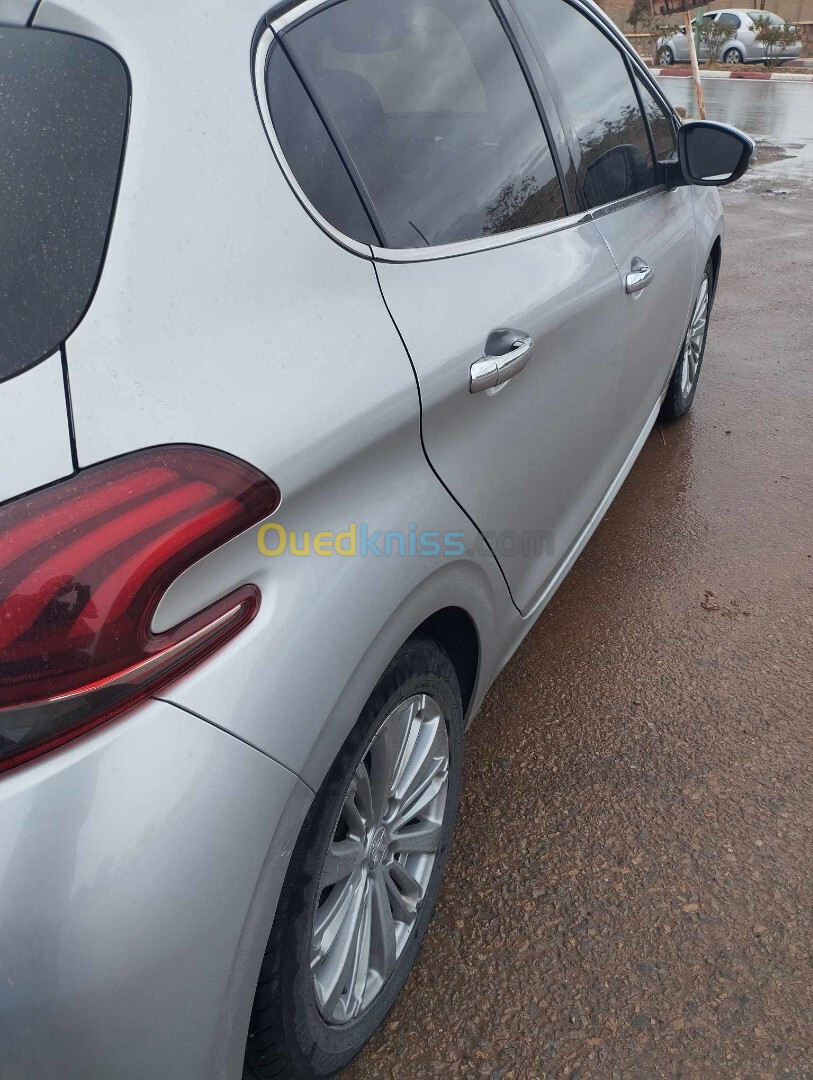 Peugeot 208 2019 Allure Facelift