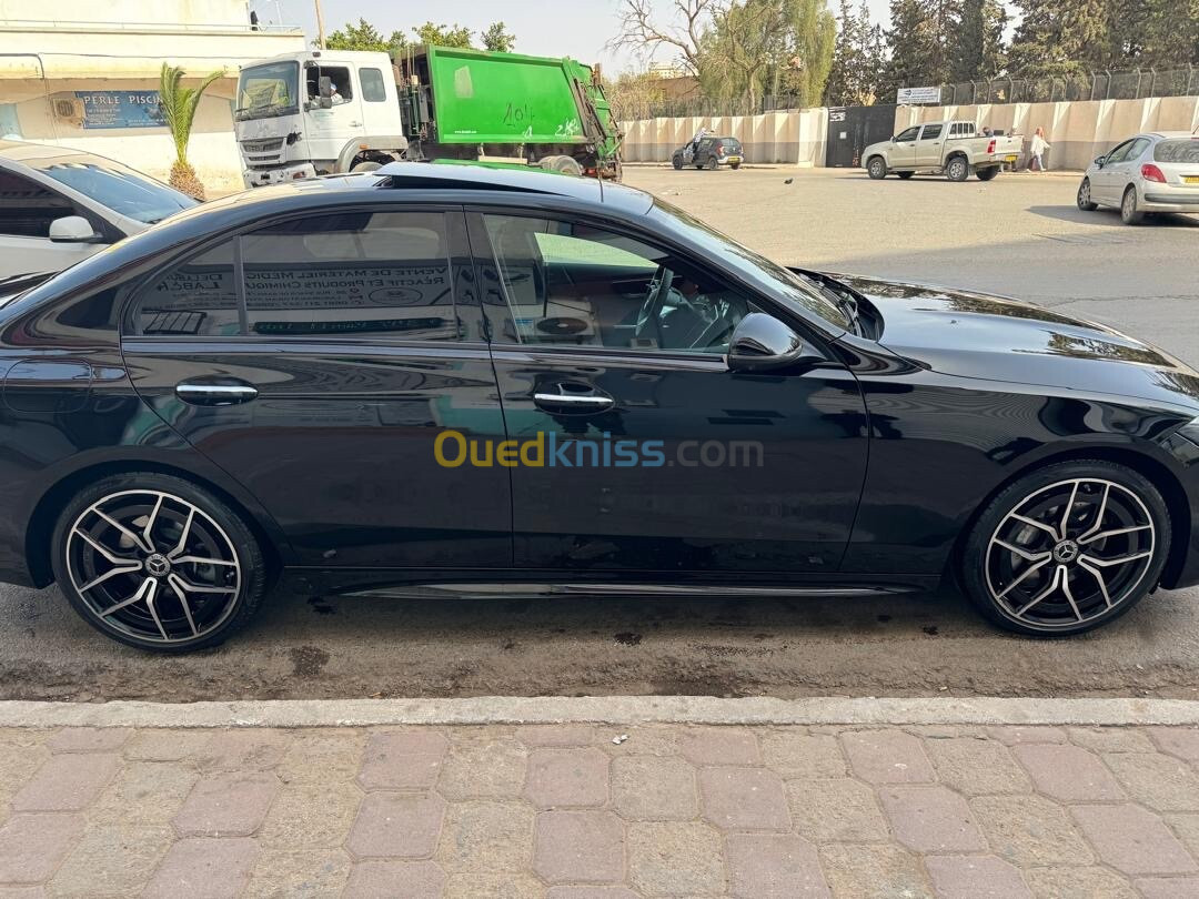 Mercedes C220 2024 