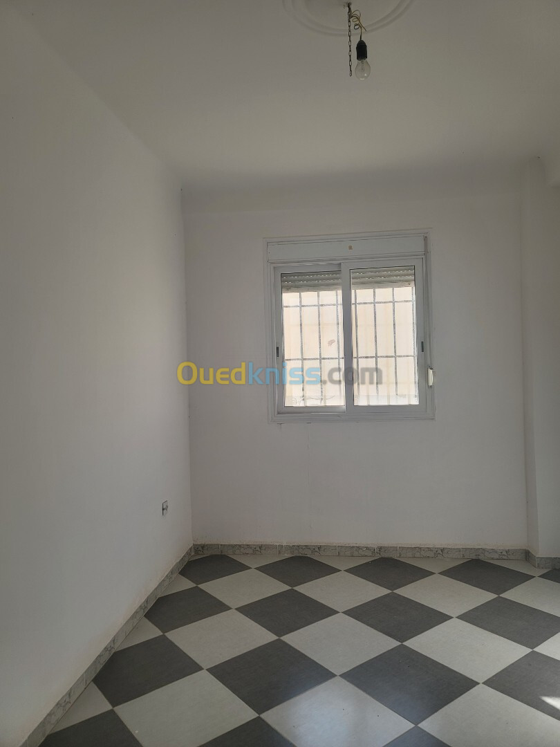 Location Appartement F4 Alger Zeralda