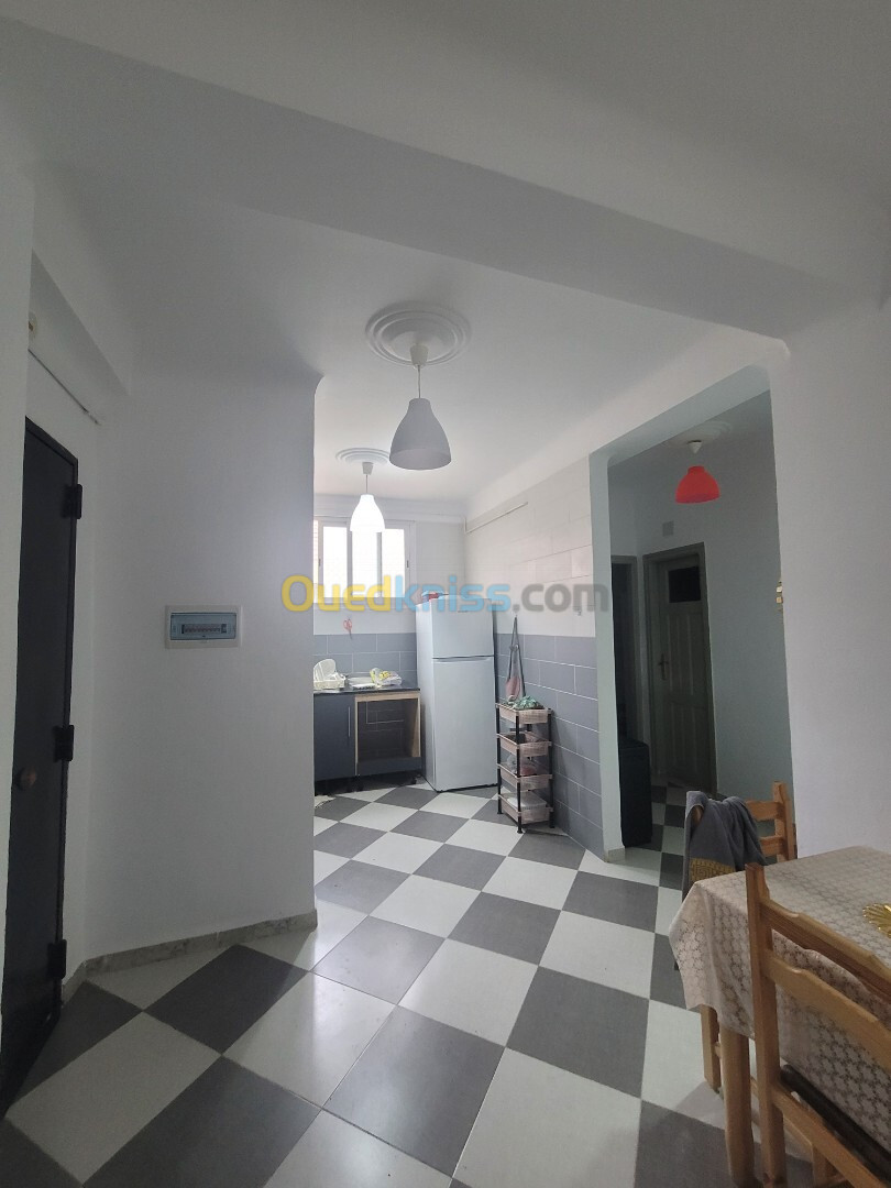 Location Appartement F3 Alger Zeralda