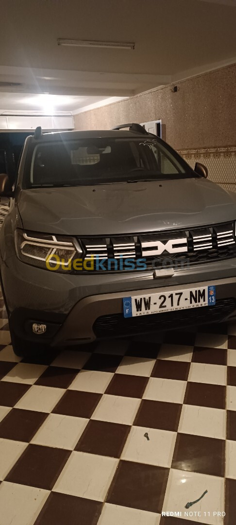 Dacia duster 2024 gold