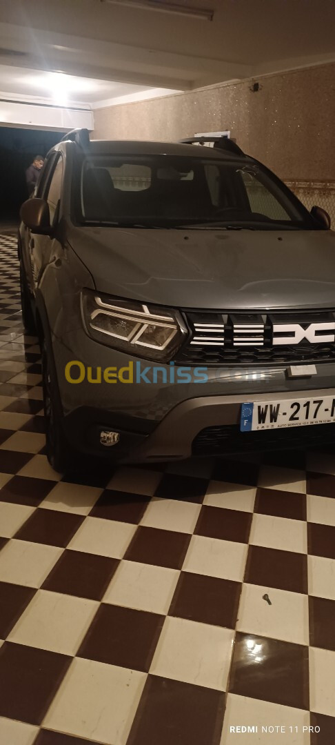 Dacia duster 2024 gold