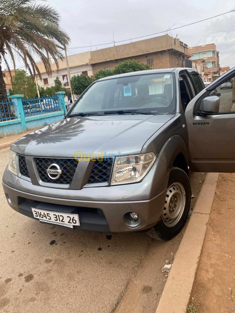 Nissan Navara 2012 