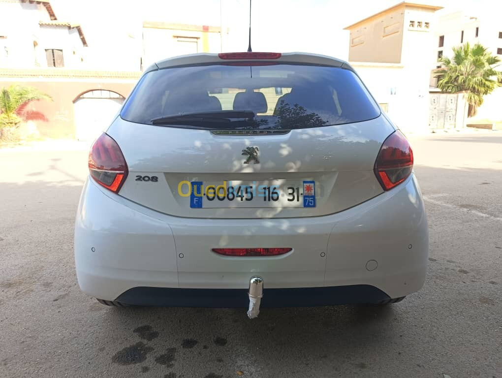 Peugeot 208 2016 Allure Facelift