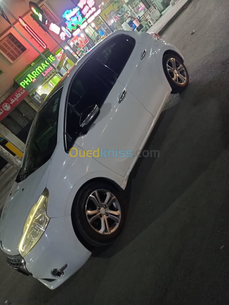 Peugeot 208 2013 Allure