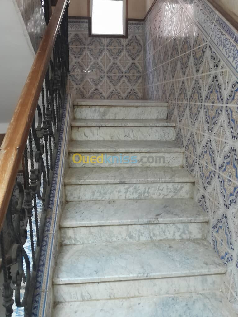 Location Appartement F4 Alger Bordj el bahri