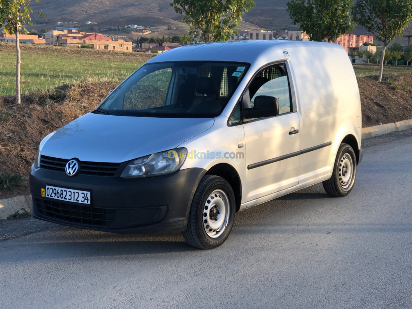 Volkswagen Caddy 2012 Tola