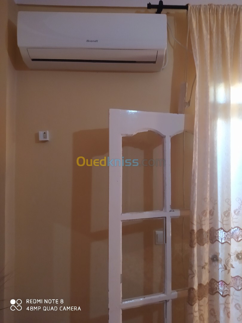 Location vacances Appartement F3 Boumerdès Corso