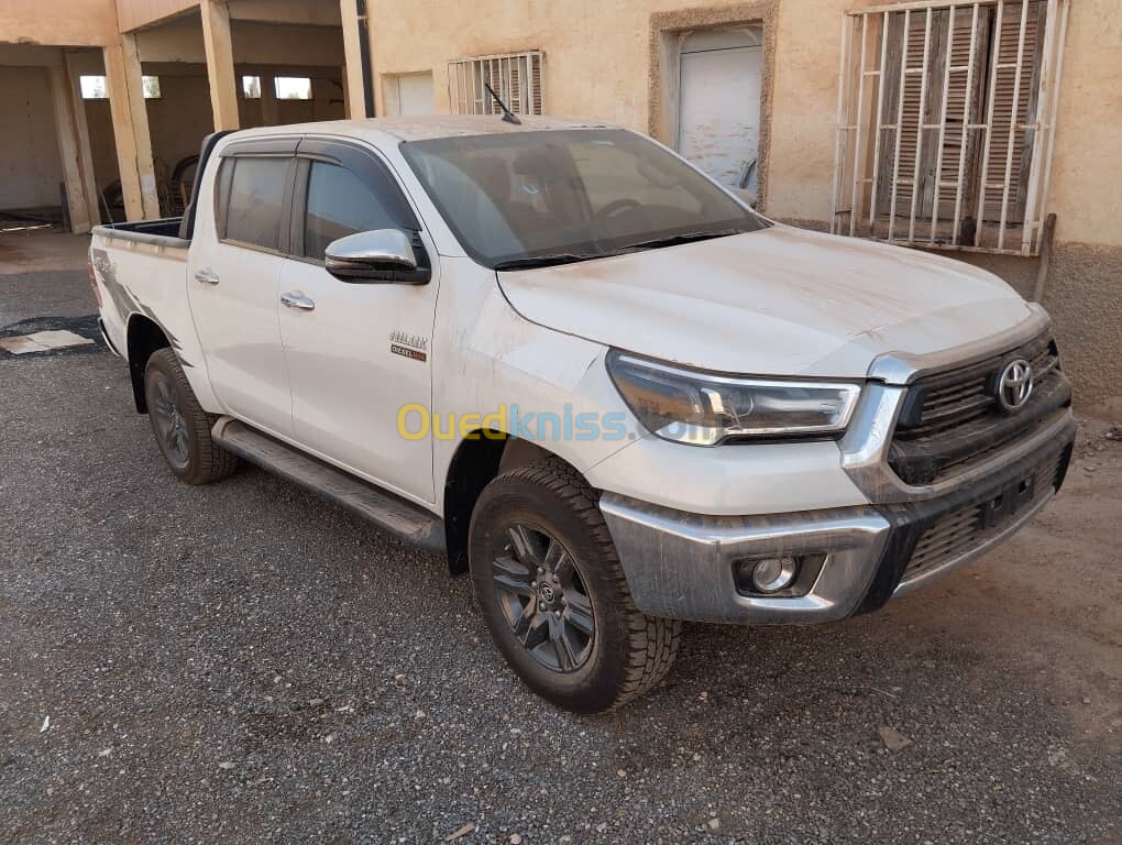 Toyota Hilux 2024 4x4