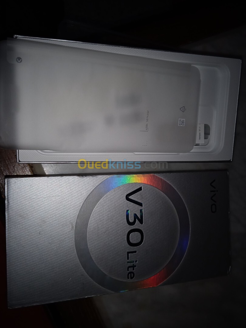 Vivo Vivo v30 lite 8/256