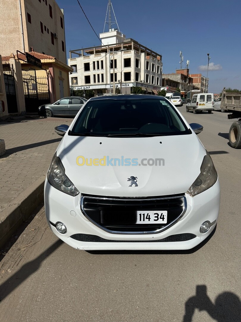 Peugeot 208 2014 Allure