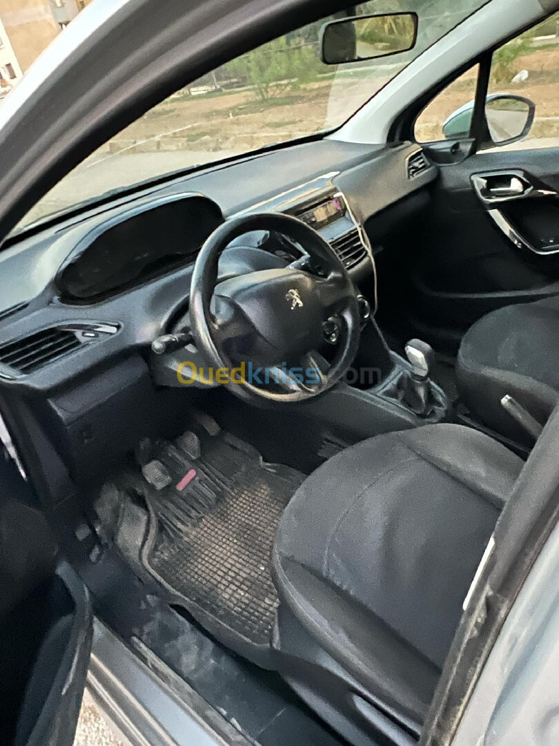 Peugeot 208 2013 Access