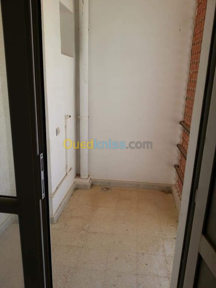 Location Appartement F3 Tipaza Kolea