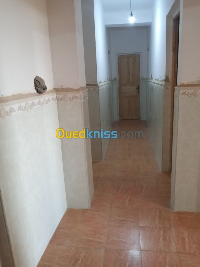 Vente Appartement F4 Skikda Ramdane djamel