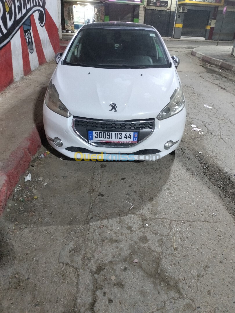 Peugeot 208 2013 Allure