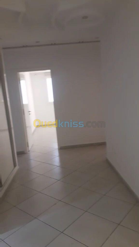 Location Niveau De Villa F4 Alger Draria