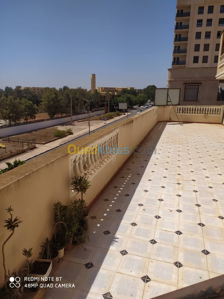 Location Appartement F4 Oran Oran