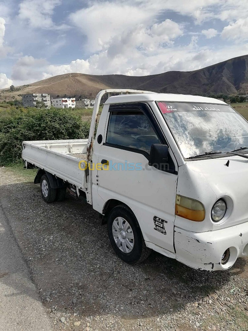 Hyundai H100 2001