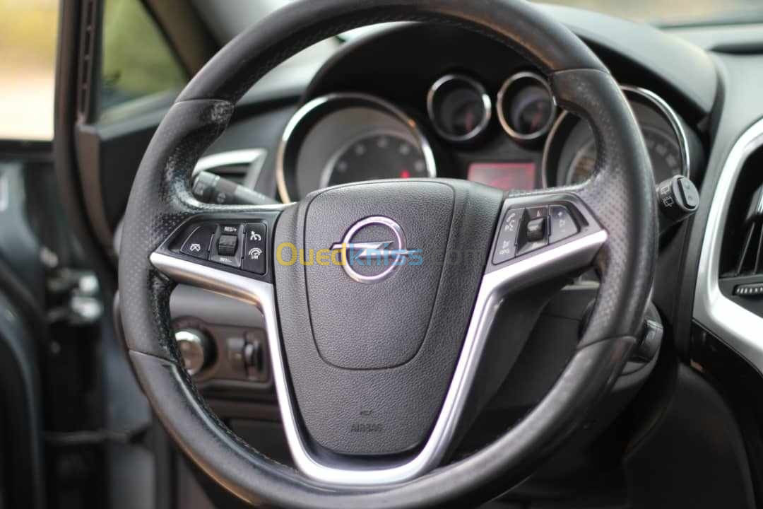 Opel Astra 2013 SPORT
